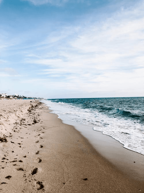 Beach Relaxation & Comfort at Mad Beach Surf Shack