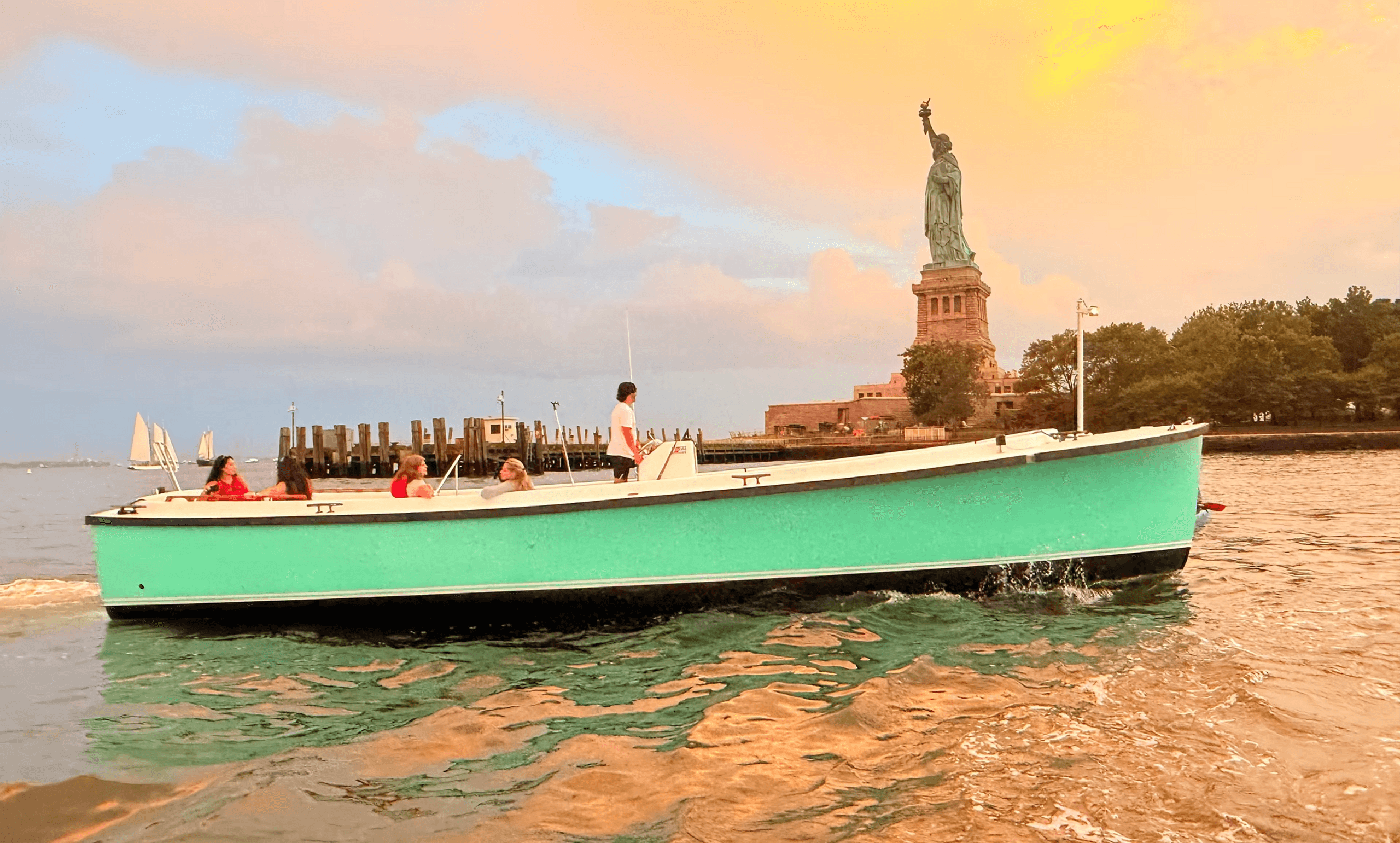 Sunset Cruise Around the Statue of Liberty: A Magical Evening on the Water