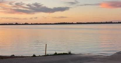Murray River 5M Fish/Ski Hire: 90hp Boat for Fishing and Water-Skiing
