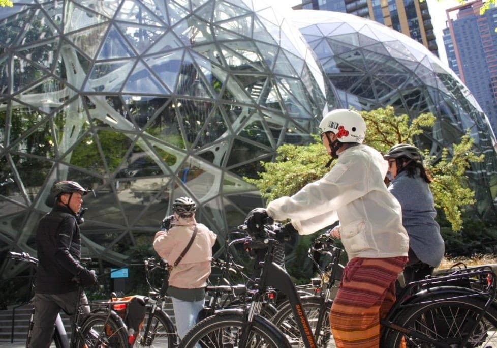 Smith Cove Bike Tour: Easy Elliott Bay Ride and Seattle Waterfront Stories photo 1