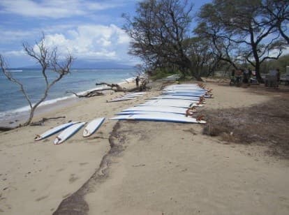 Grab-and-Go Surfboard Rental in Lahaina: Vans, Reef Breaks & Flexible Sessions