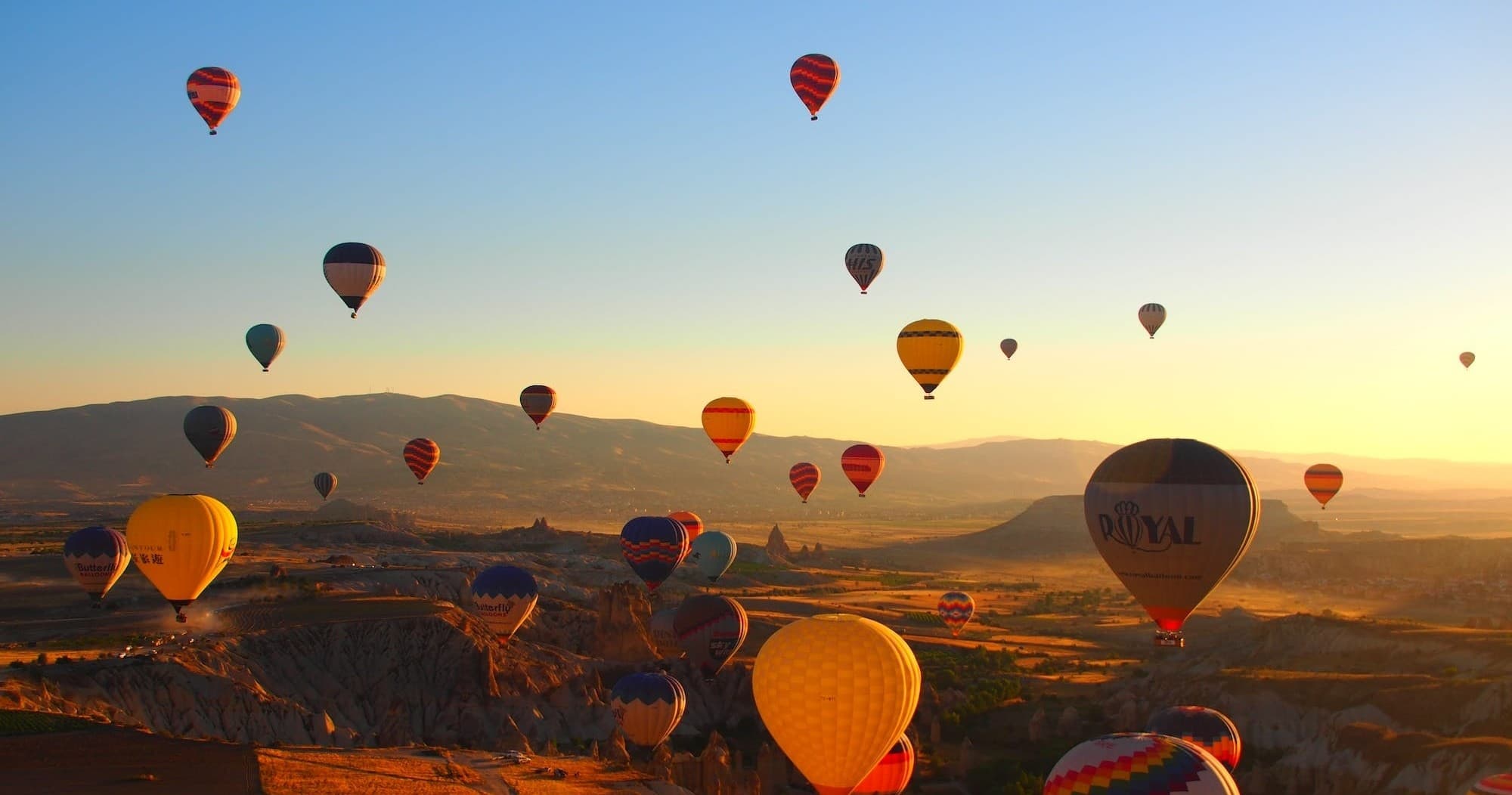 Hot Air Balloon Tour at Magic Balloons in Teotihuacán