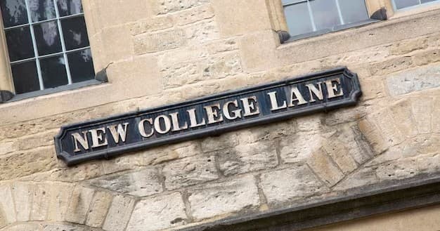 Historical Land Adventure in Oxford with Oxford History Tours