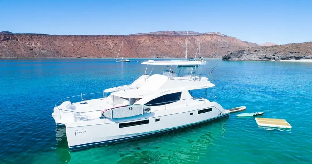 Leopard 51' La Paz Powercat: Luxury Liveaboards, Snorkel & Fishing Charters