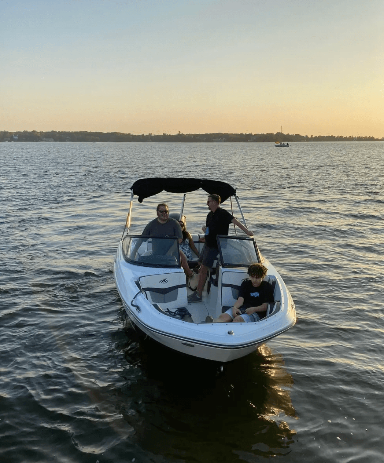 Relax and Cruise Lake Minnetonka Aboard a Captained Monterey 205