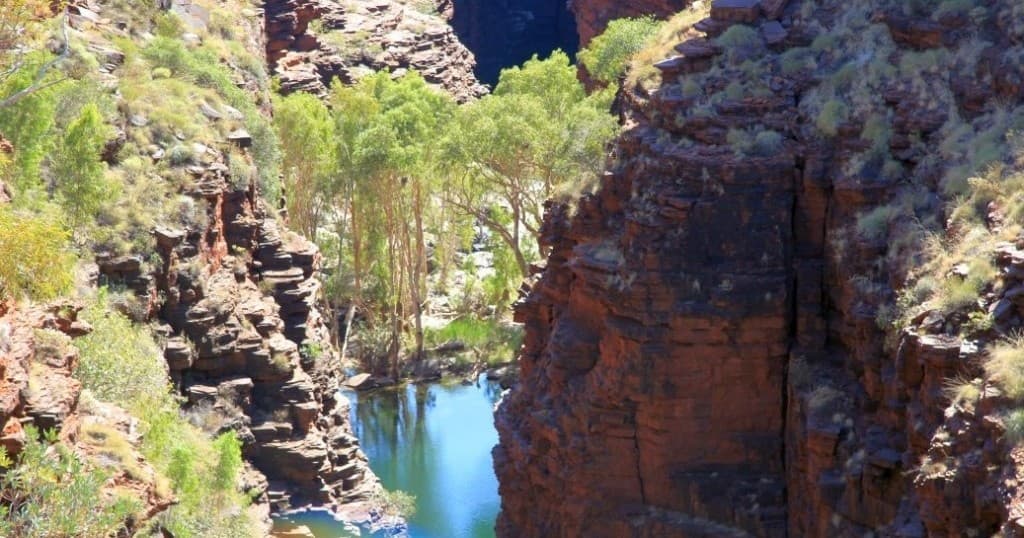 6-Day Karijini Pilbara 4WD Tour from Broome — Gorges, Burrup Rock Art & Marble Bar
