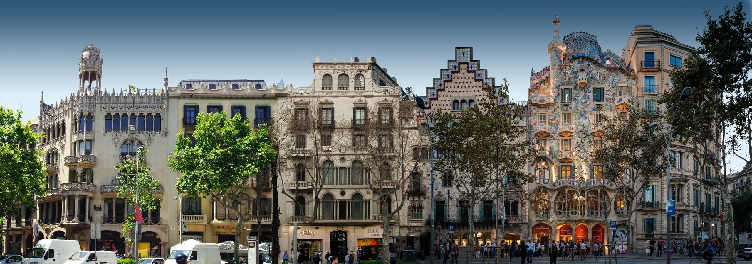 Gaudí & Catalan Modernism Tour by Guiding Architects Barcelona