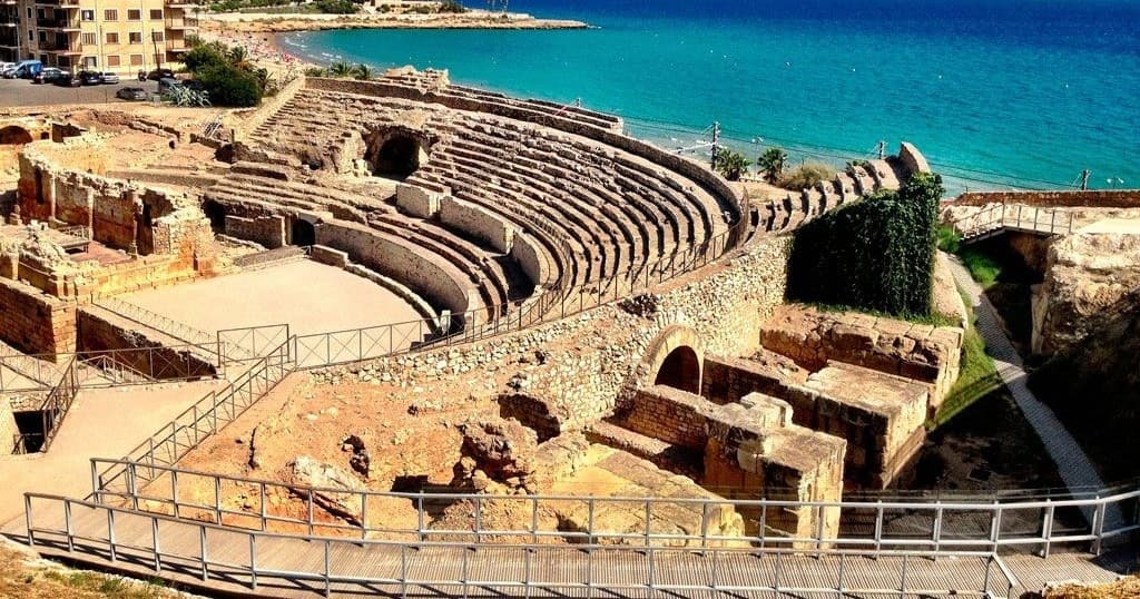 Land Adventures: Tarragona & Sitges with In Out Barcelona