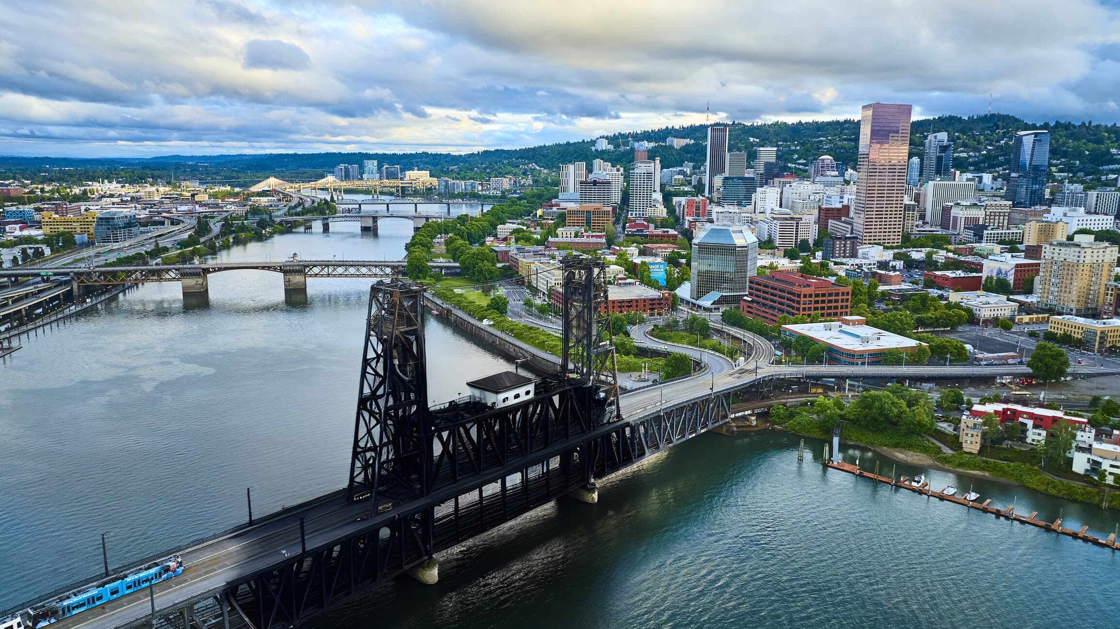 Portland City Tour + Waterfalls Tour Combo