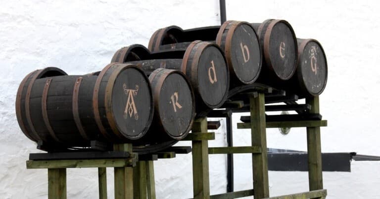 Land Adventures: 4-Day Islay Whisky Tour from Glasgow