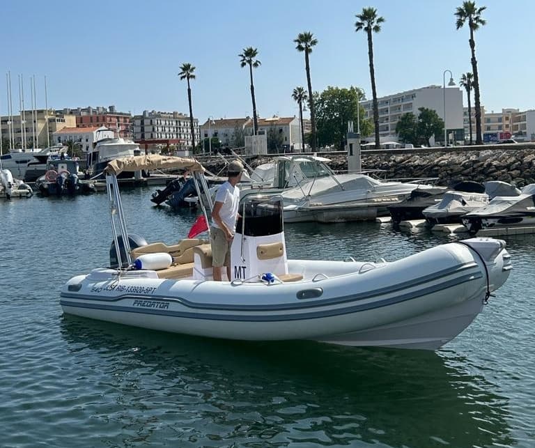 Captain-for-a-Day on the Italboats 540 Predator: Self-Drive Boat Rentals in Lagos, Algarve