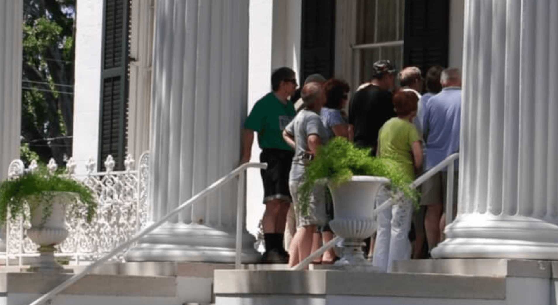 Group Travel Made Easy in Natchez: Natchez Pilgrimage Tours for Motorcoach & Student Groups