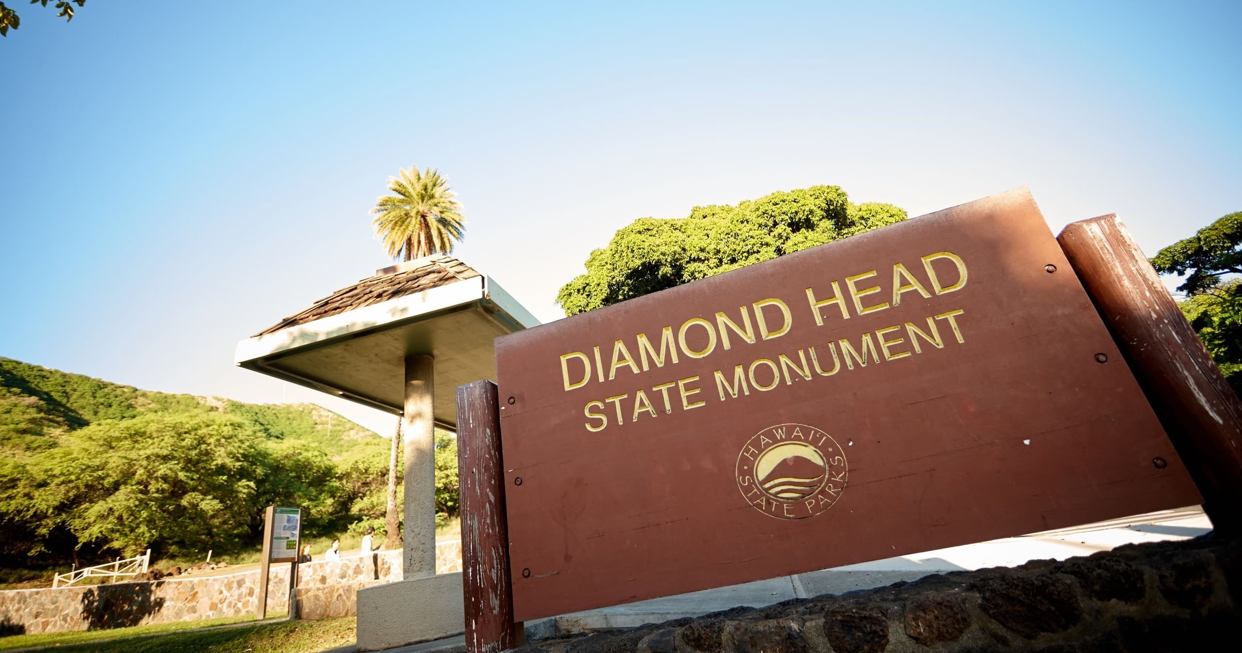 Diamond Head State Monument entrance sign with pavilion view