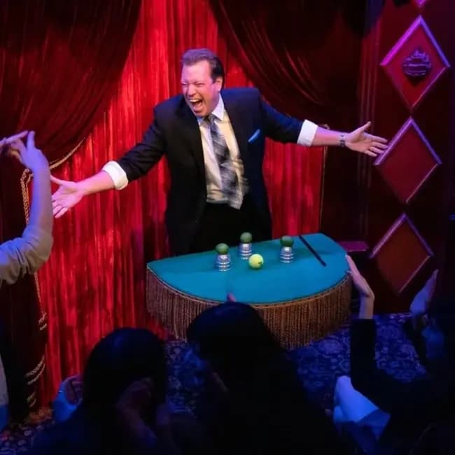 Inside the Magic: John Shryock’s Lecture on Close-Up Mastery in Glenside