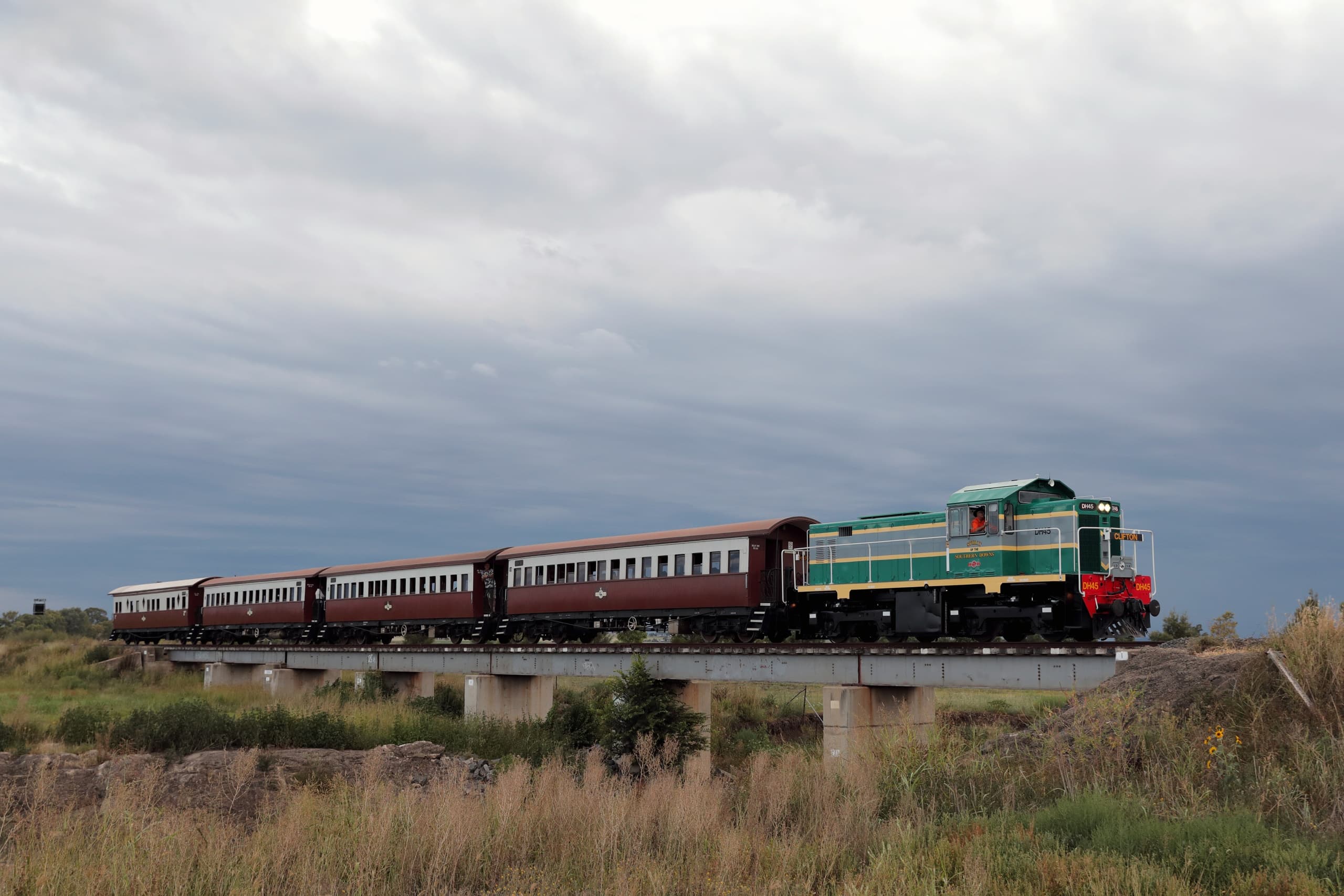 Warwick to Clifton Valentine’s Heritage Train: Tivoli Movie & Two-Course Dinner photo 1