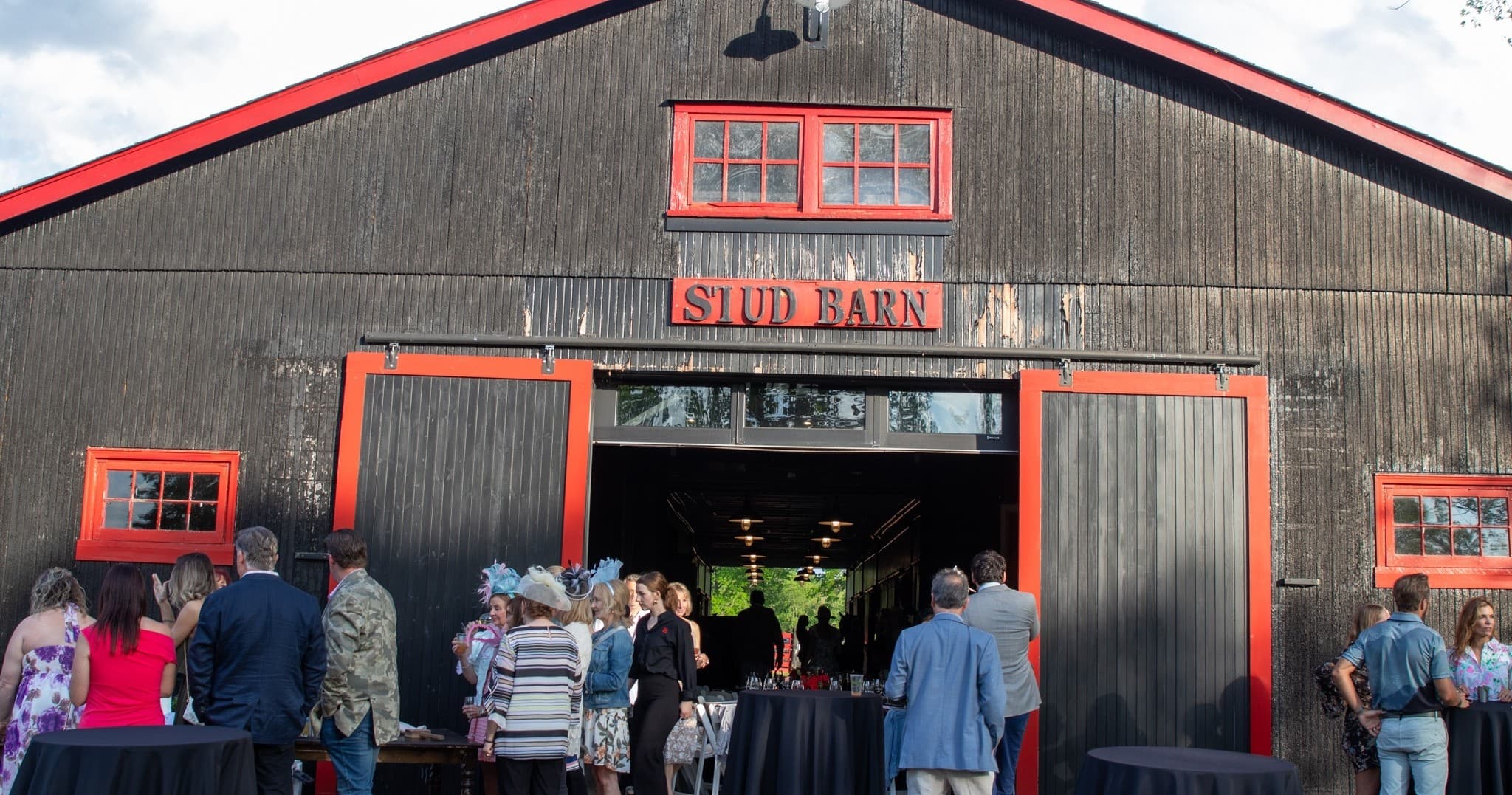 Experience the Mint Julep Sunset Social: Derby Season’s Ultimate Kentucky Evening