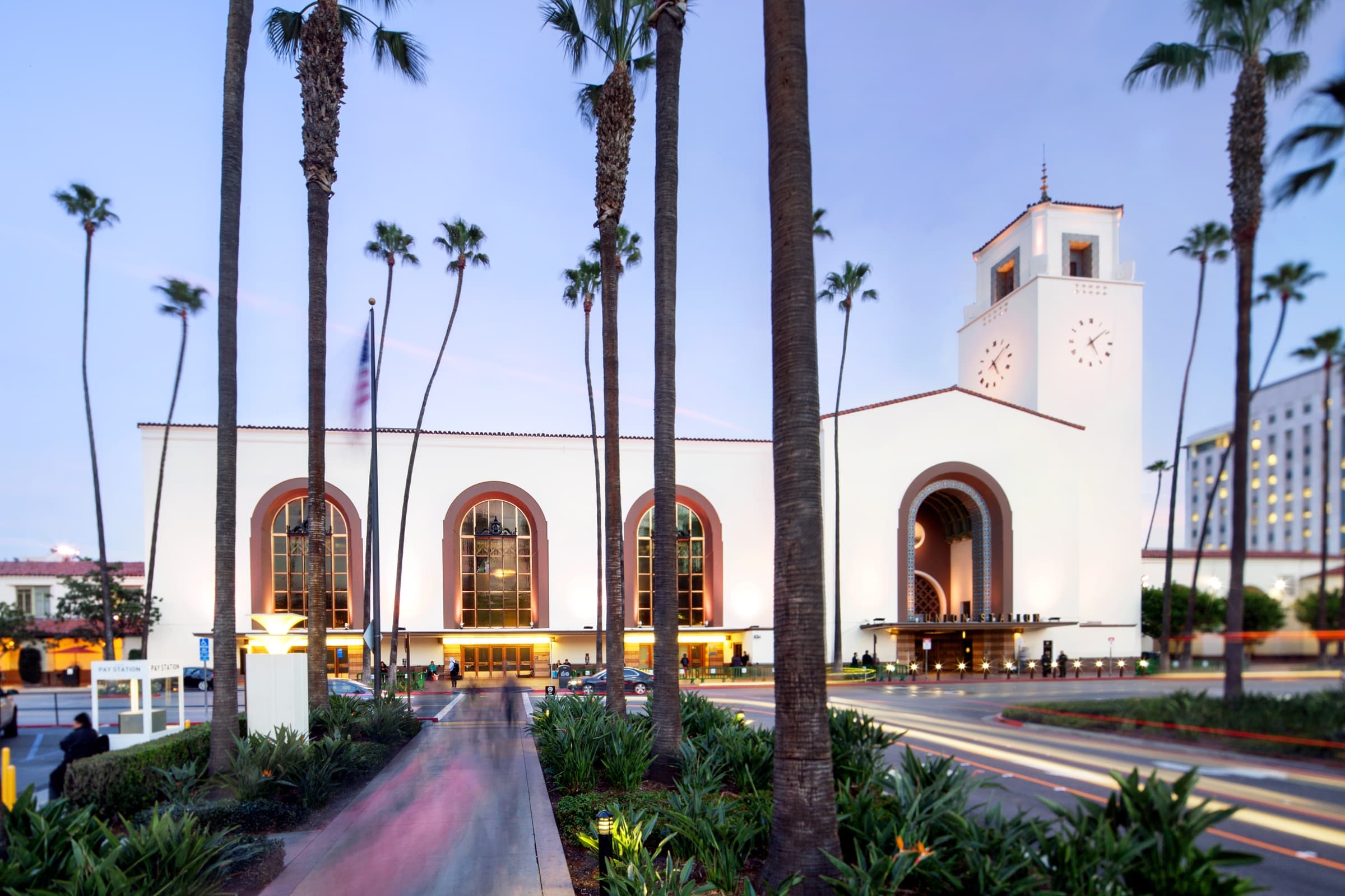 Customize Your L.A. Day: Hollywood, Venice & Santa Monica Private Tour photo 2