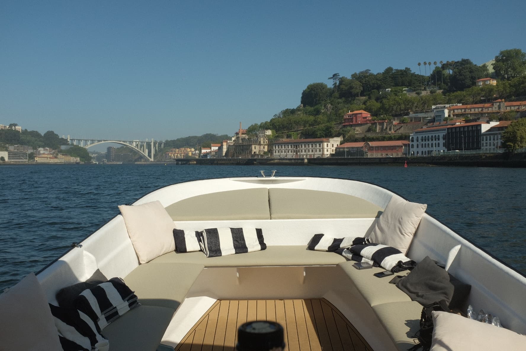 Water-Activities in Porto: Scenic Transfer with Pestana Hotel