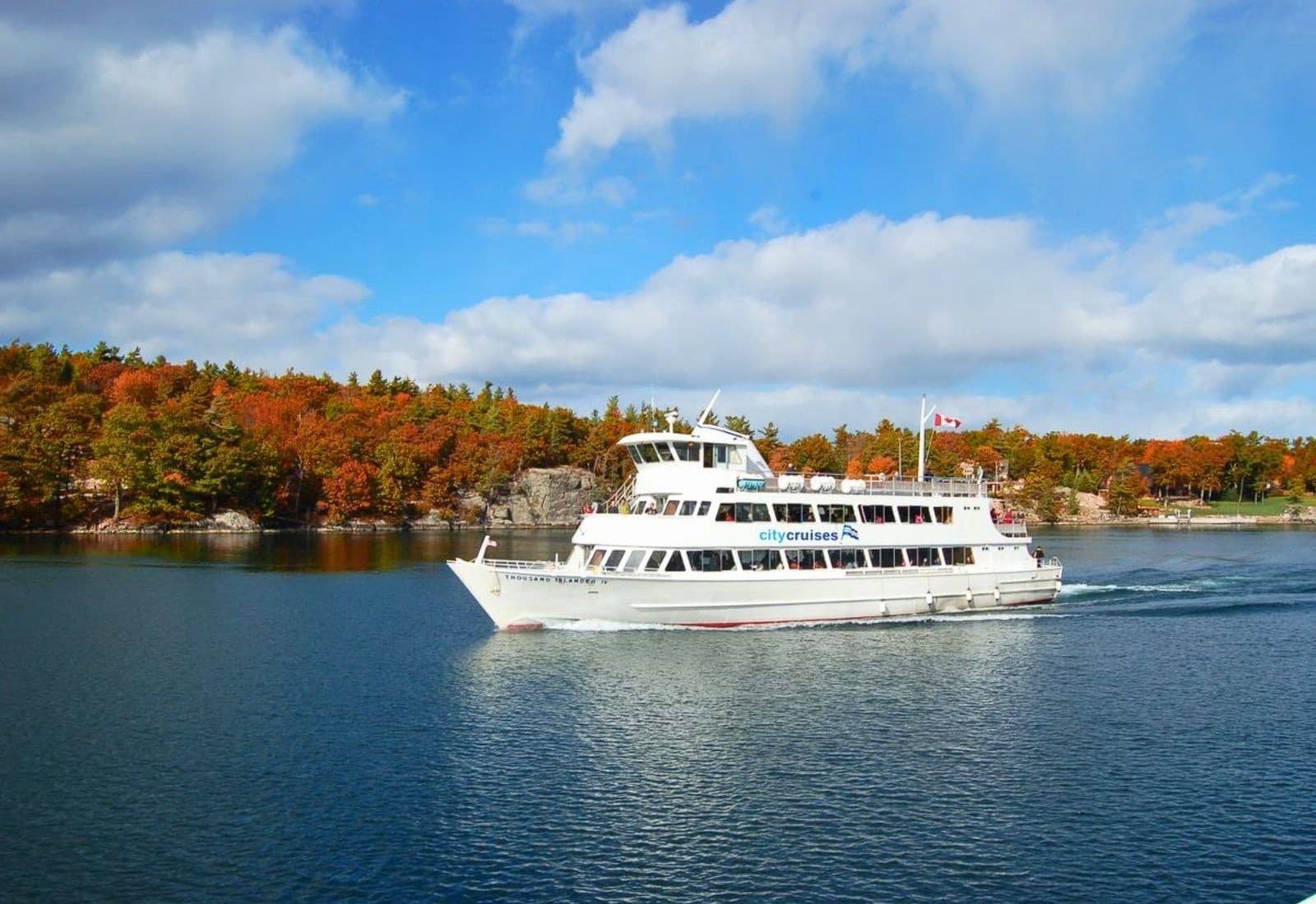 Private 1000 Islands Day Tour from Toronto: Castle Boat Cruise & Kingston Visit photo 3