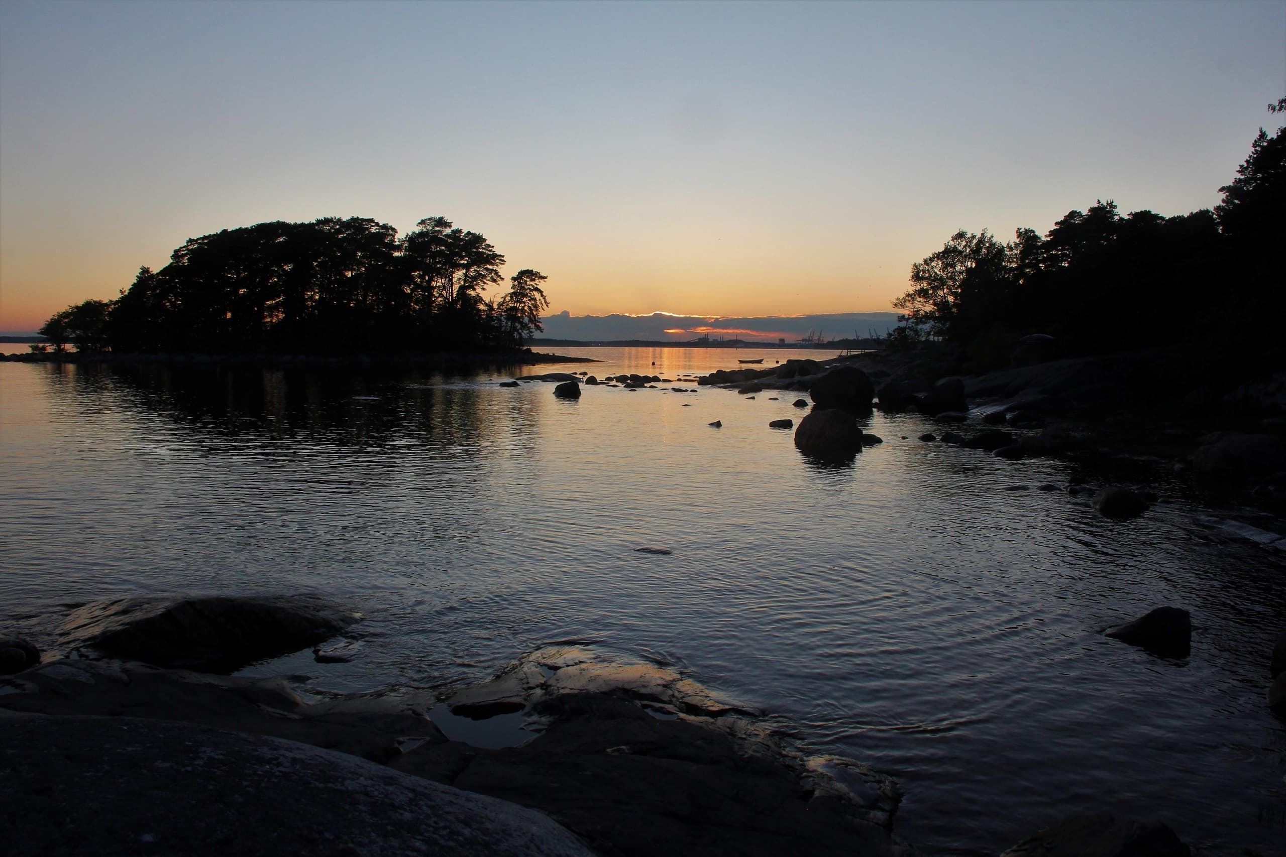 Water Activities & Musta Hevonen: A Scenic Voyage from Porvoo