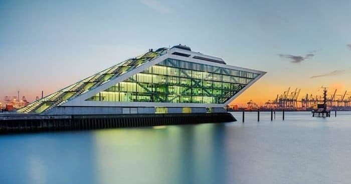 Hamburg City Cycles' Guided Bike Tour for Students & School Groups