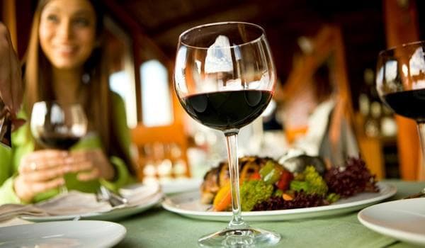 Full Winery Experience in Wisconsin Dells with Lunch