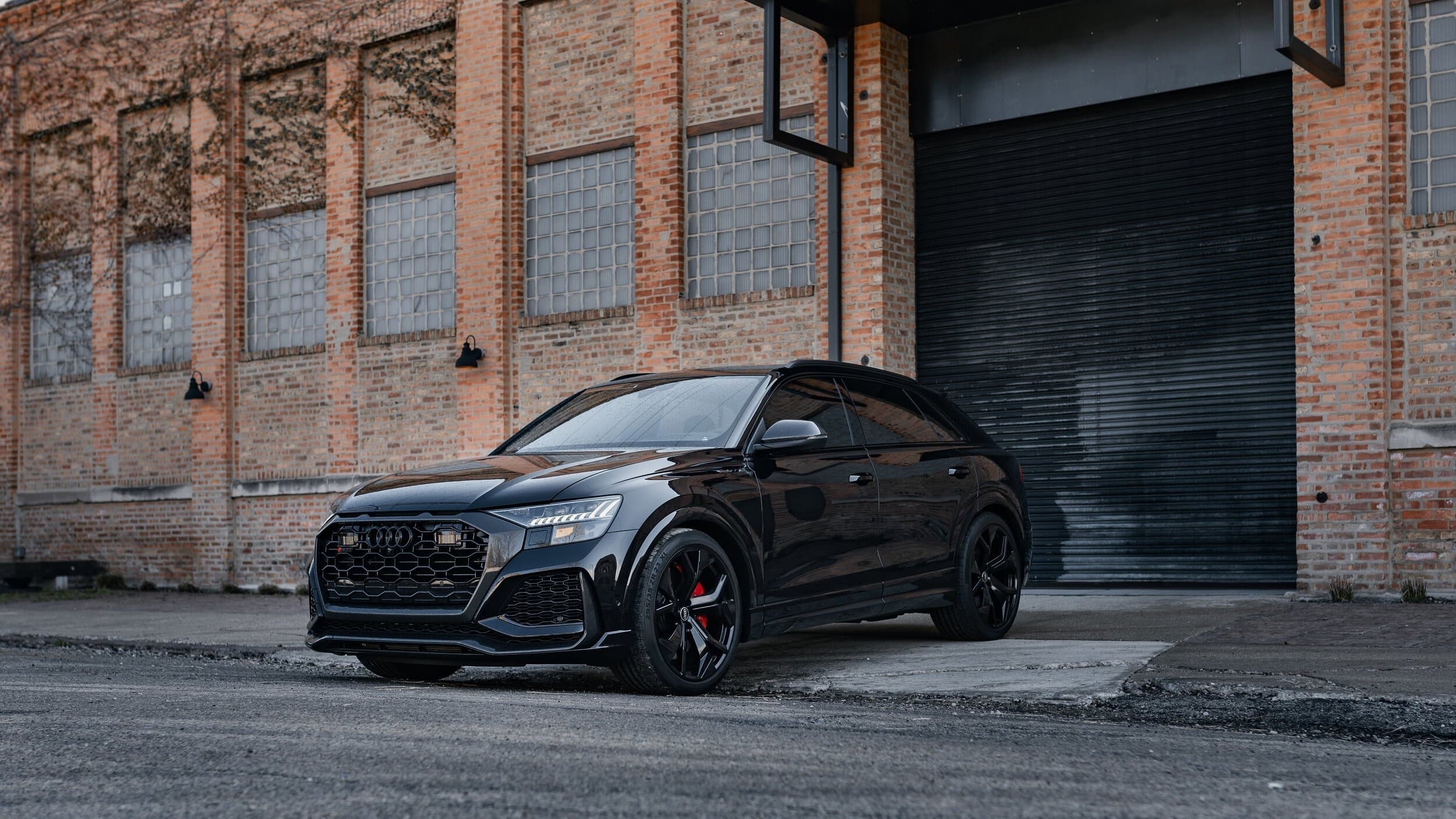 High-Performance Driving with DS Luxury’s Audi RS Q8 in Chicago