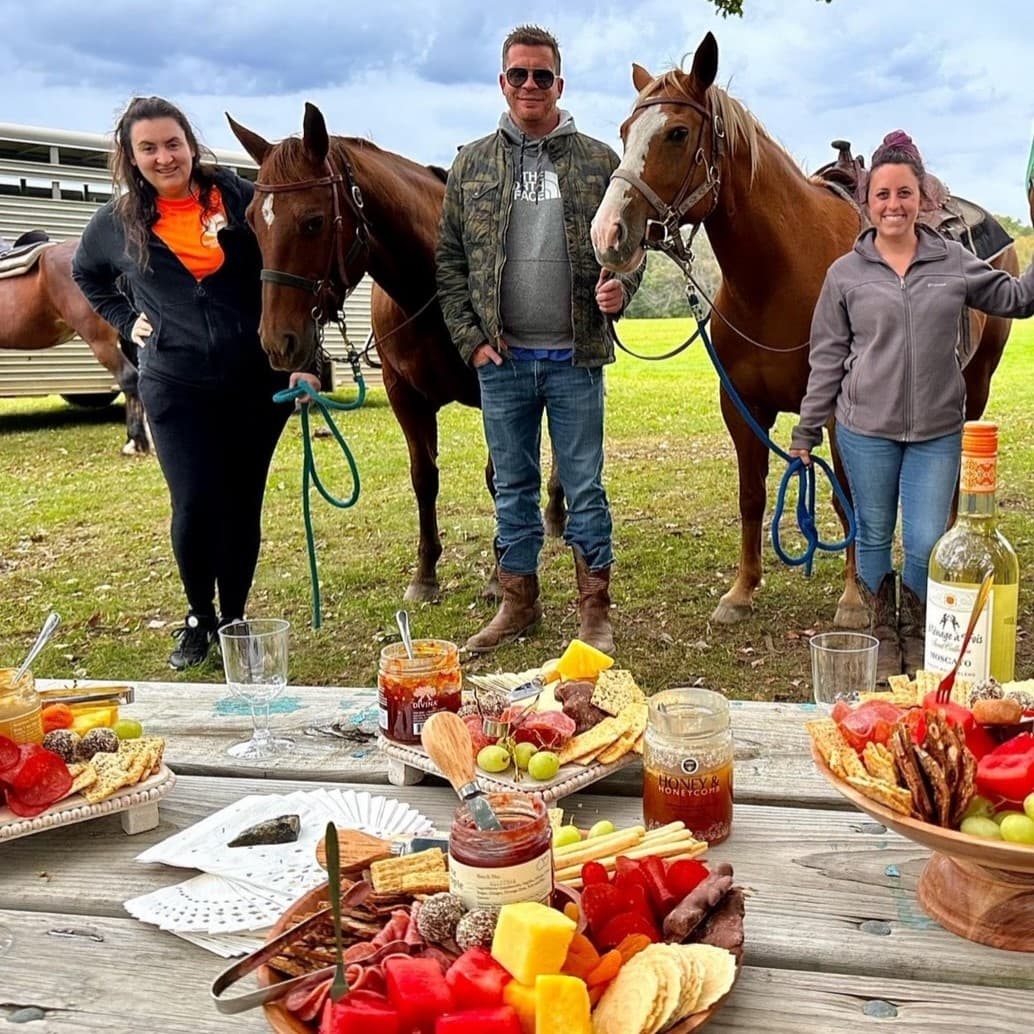 Horseback Trail Rides in Milford with High Vibe Trail Rides