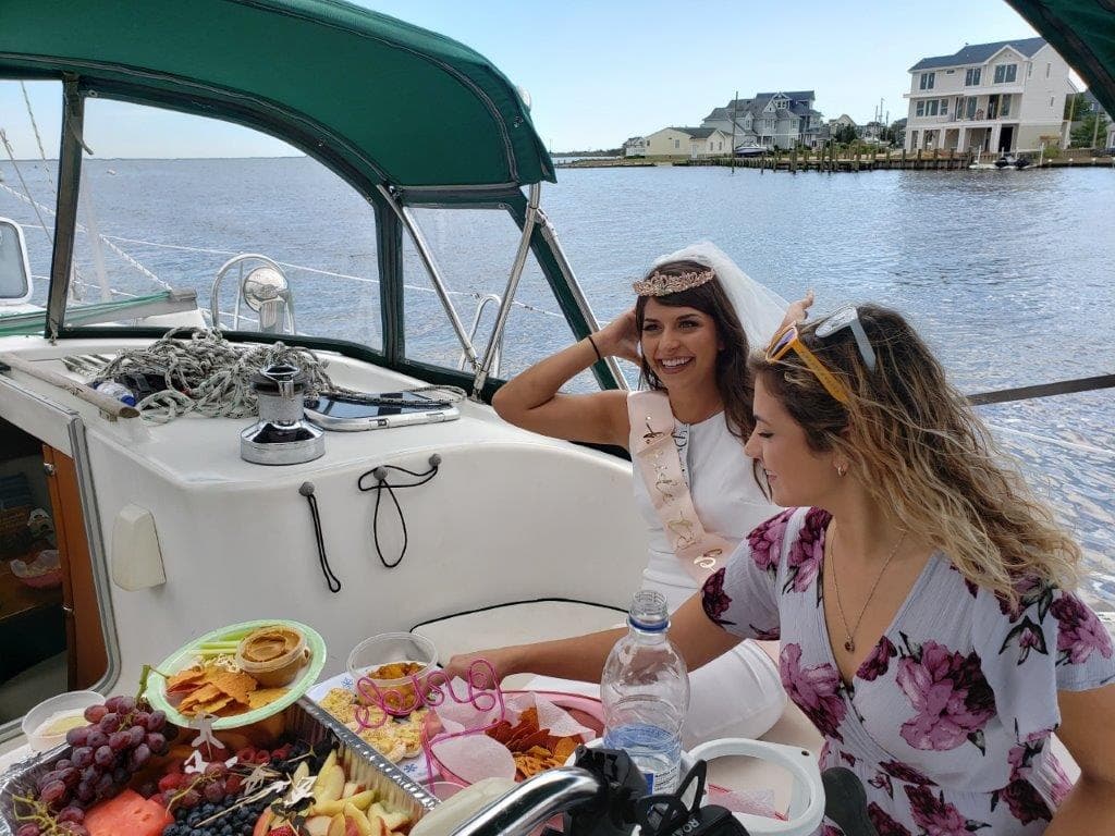 Dock & Dine Sail on Barnegat Bay: Water Taxi to Martell’s Waters Edge
