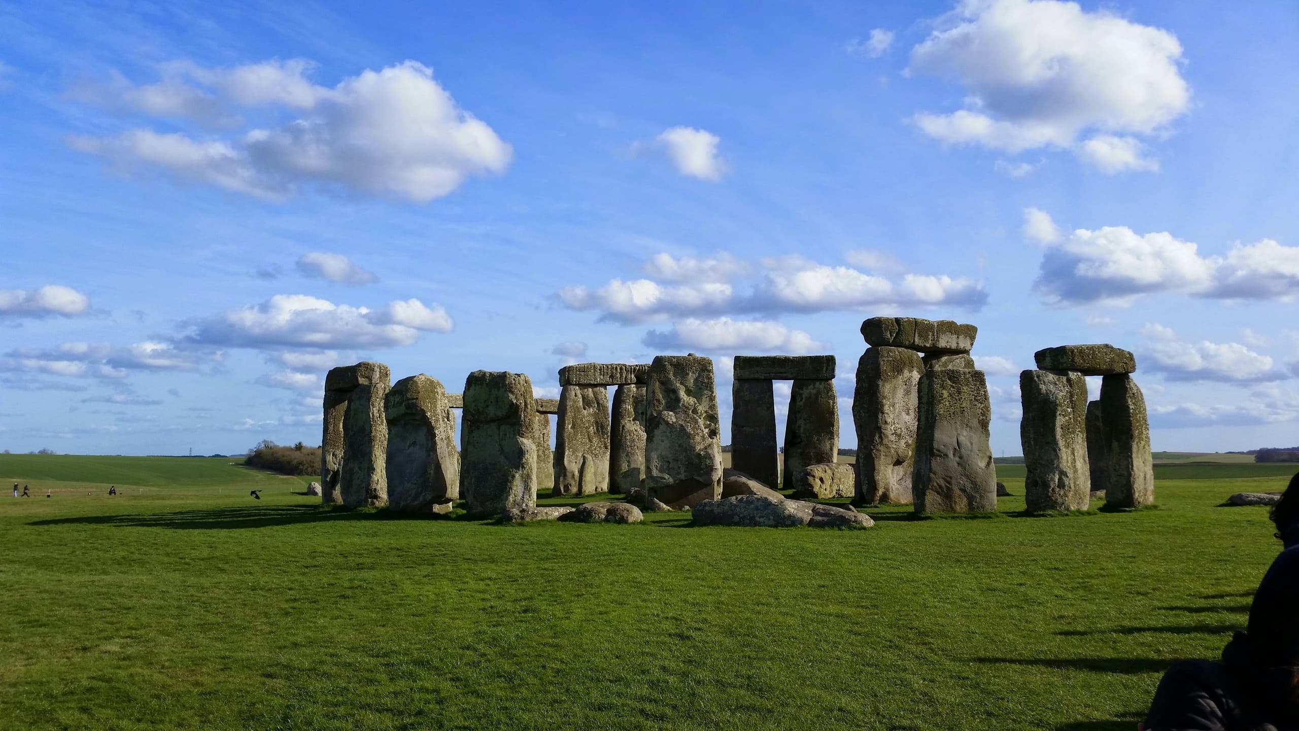 City Tours UK Day Trip: Stonehenge, Bath & Cardiff