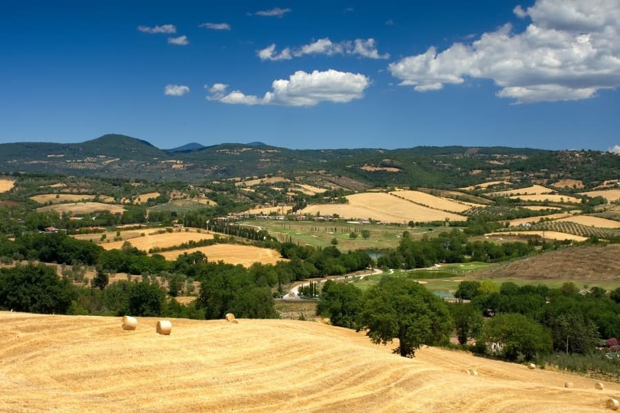 Outdoor Transfer & Custom Tours at Discovery Guided Tours in Civitavecchia