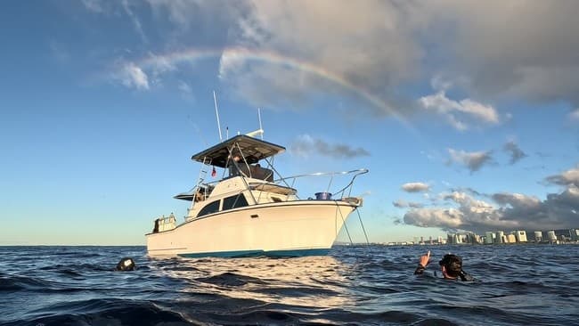 5 Hour Private Charter Experience in Honolulu, Hawaii