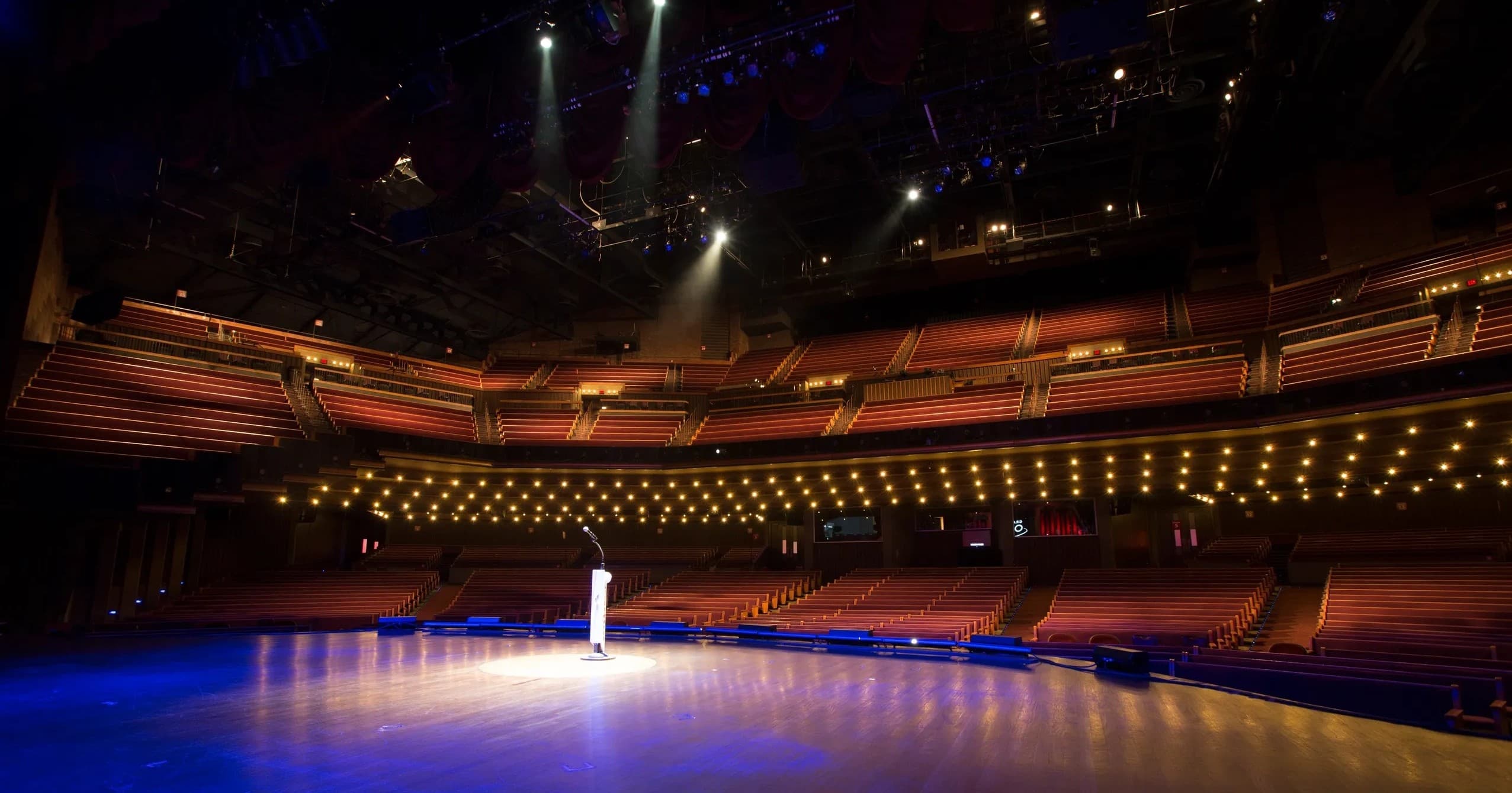 Country Music Backstage Tour with Rowdy's Wild Rides in Nashville