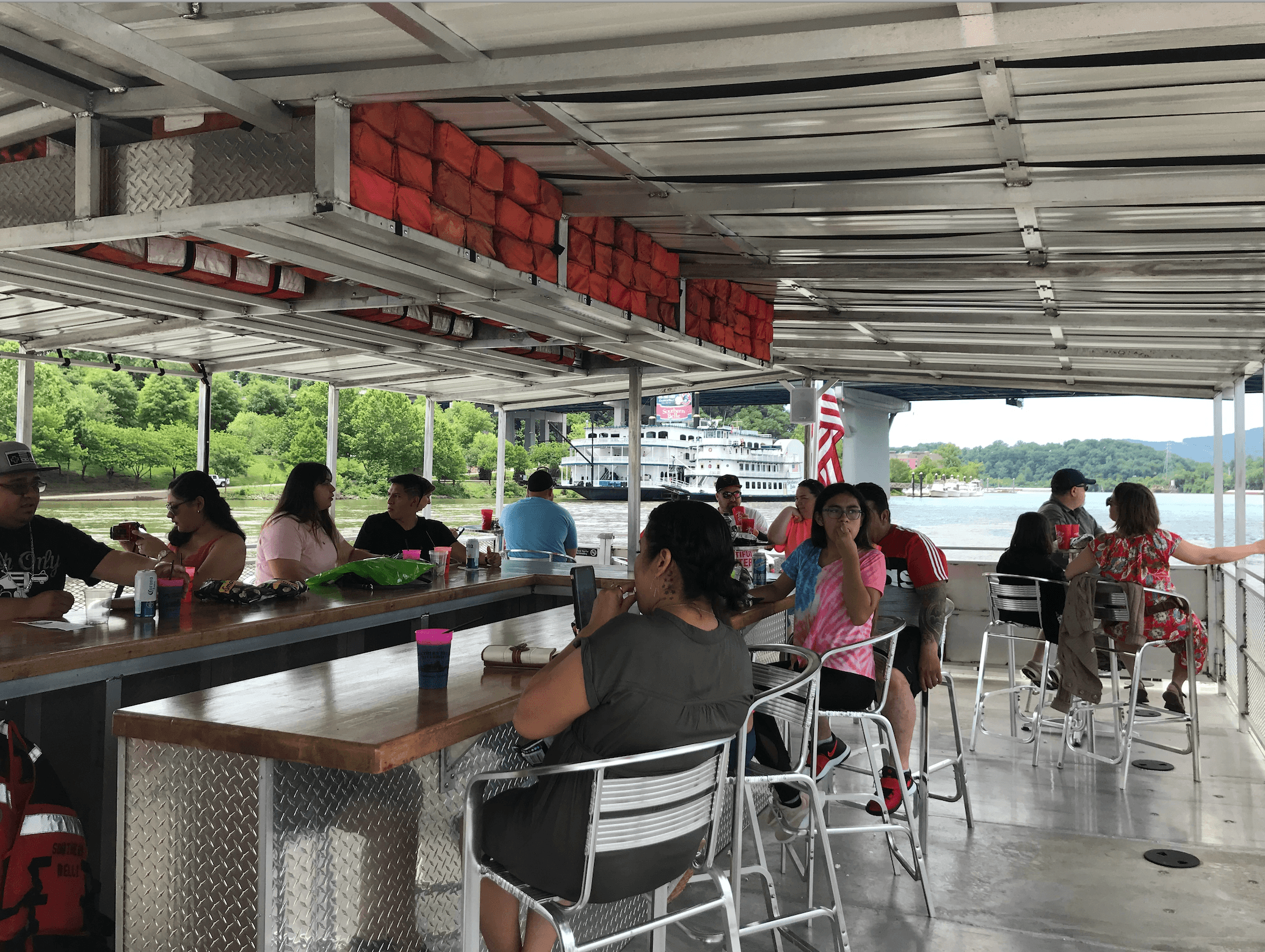 Sunset Cruise with The Southern Belle Riverboat in Chattanooga