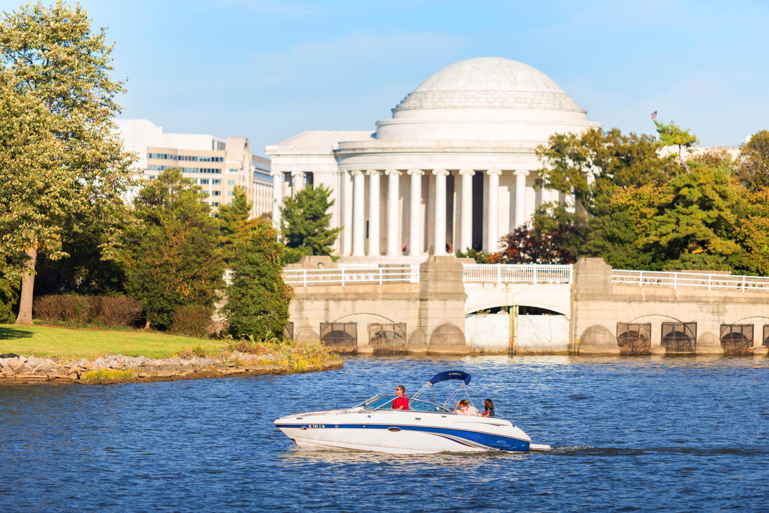 Water Activities & Private Boat Tour from Georgetown