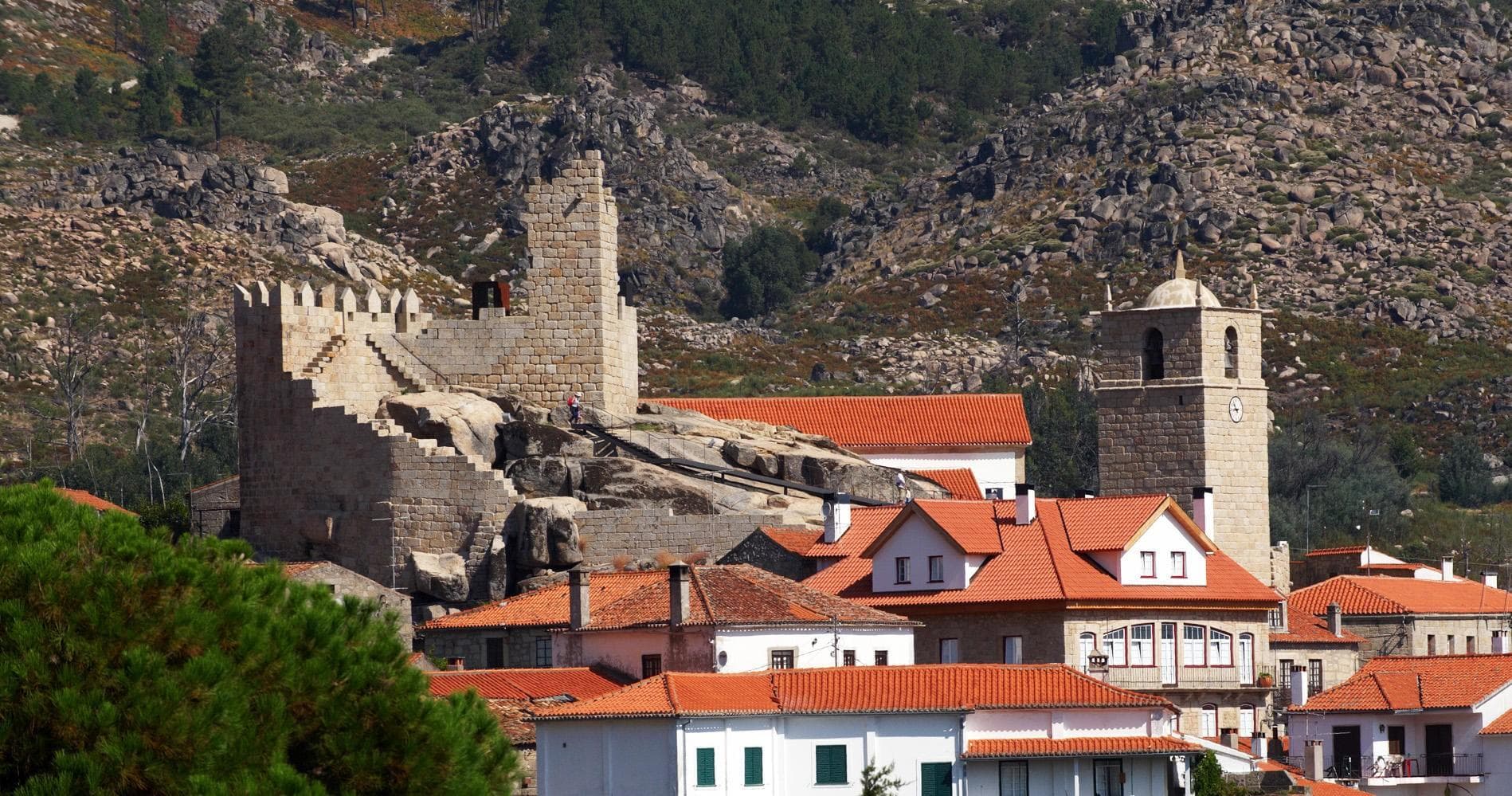 Shale Villages Hikes with Lisbon City Guru