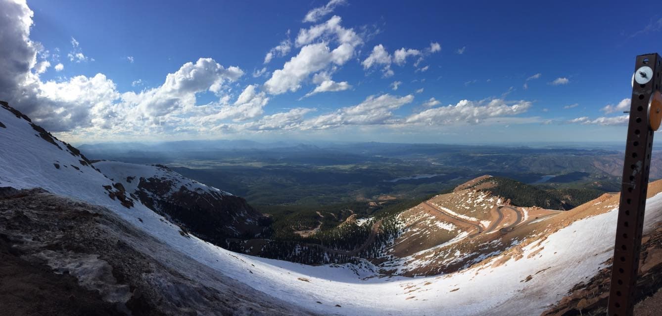 Pikes Peak Luxury Jeep Tour in Manitou Springs, Colorado
