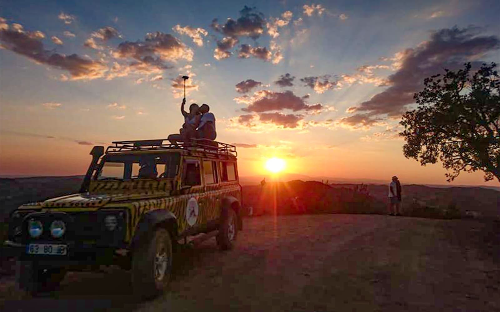 Jeep Safari ao Pôr do Sol photo 1