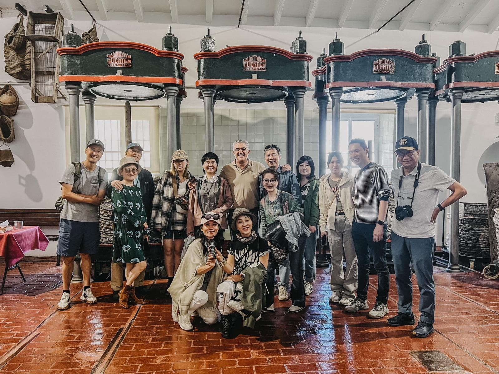 Taste of Jaén: Olive Oil Mill & Grove Tour with Tasting and Lunch near Begíjar