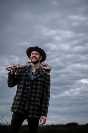 Tulip Fields & Blues: Pete Cornelius Live at The Patch, Table Cape