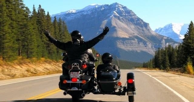 Motorcycle Adventure in Canadian Rockies with Jasper Motorcycle Tours