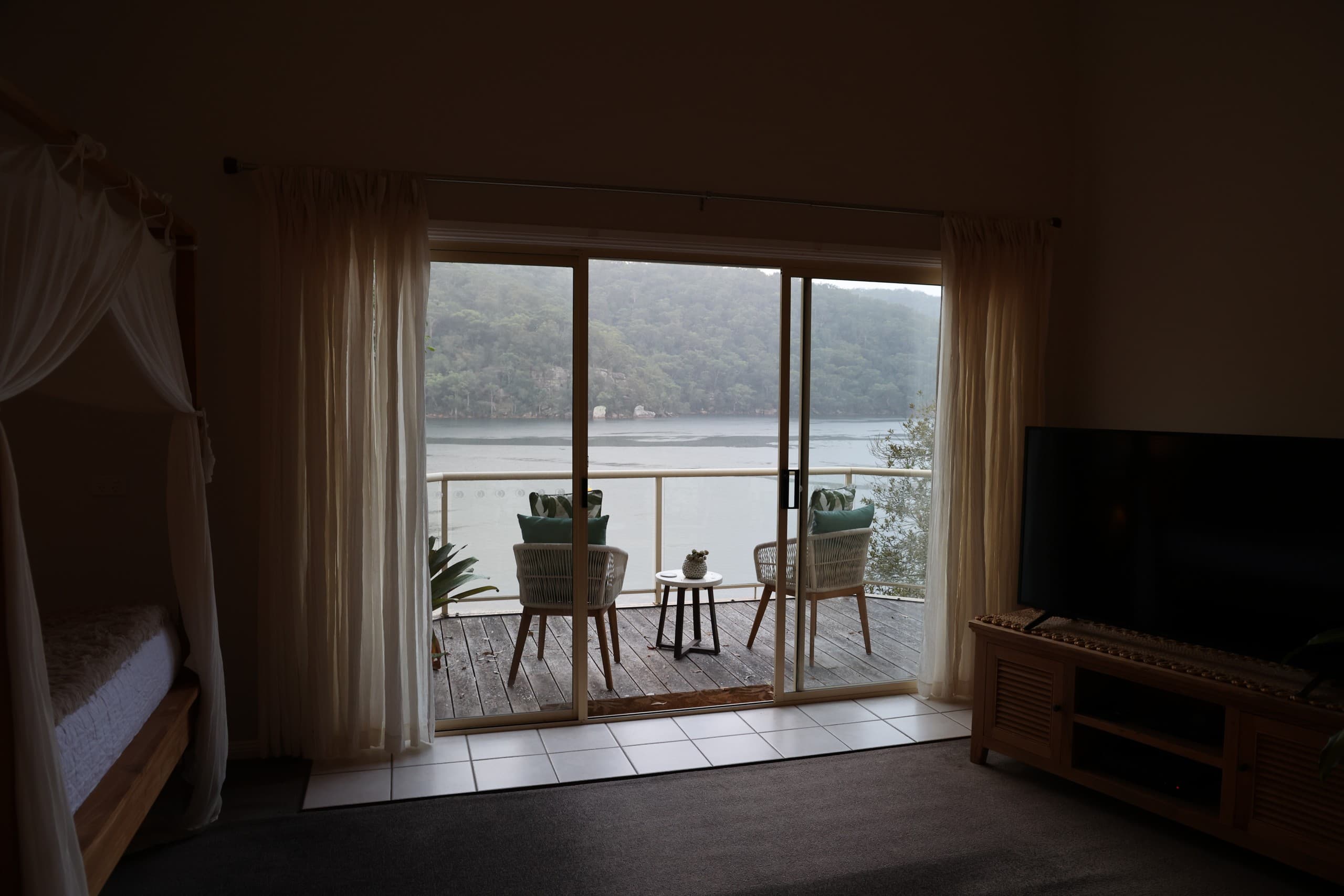 Seaplane to Cottage Point Inn: Overnight Hawkesbury River Escape photo 2