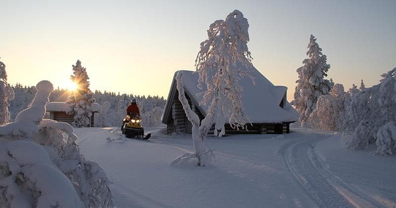Hetta Huskies Snowmobile Safari in Enontekiö, Finland