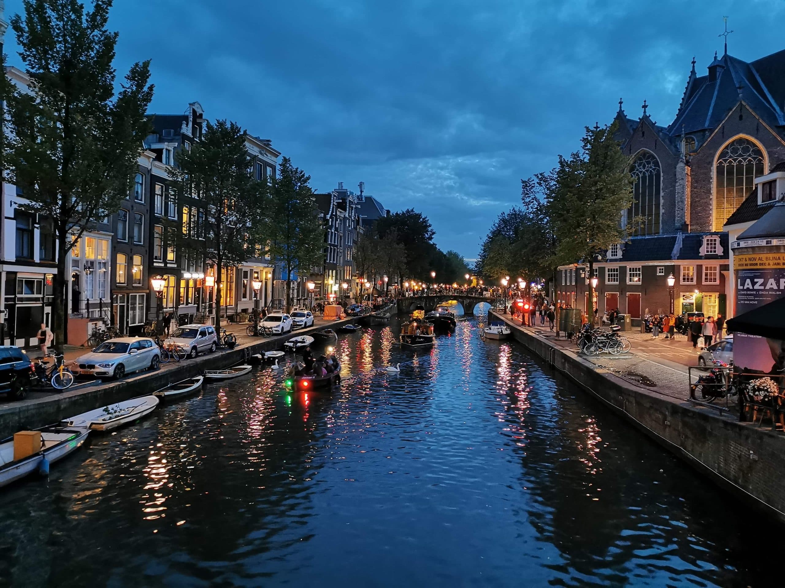 Tour Red Light District by Amsterdam in a Million