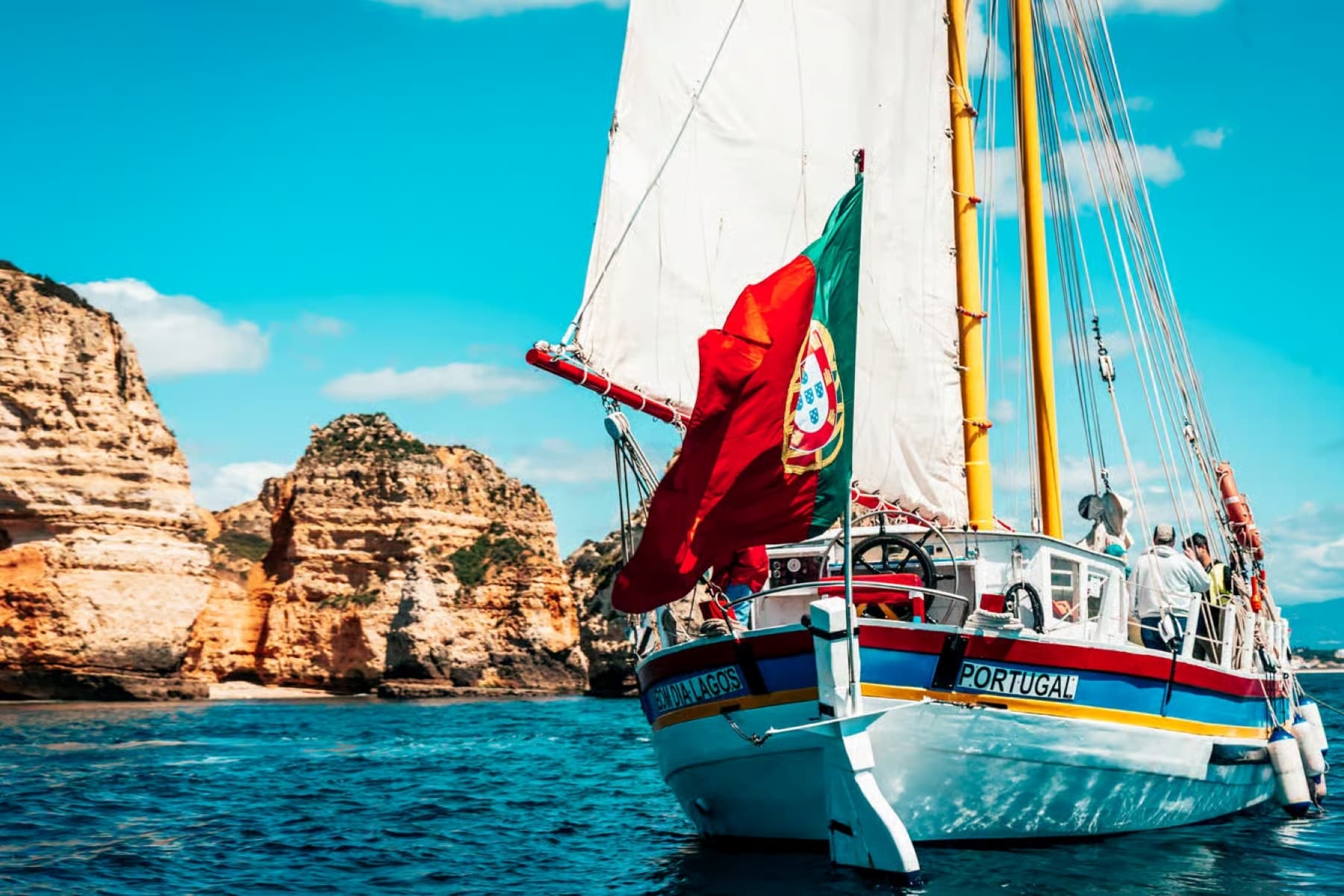Fado, Sail & Tapas: Sunset Cruise to Ponta da Piedade photo 1