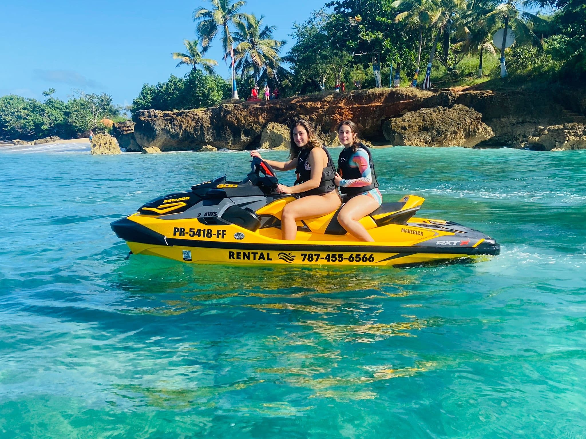Aguadilla Water Sports team