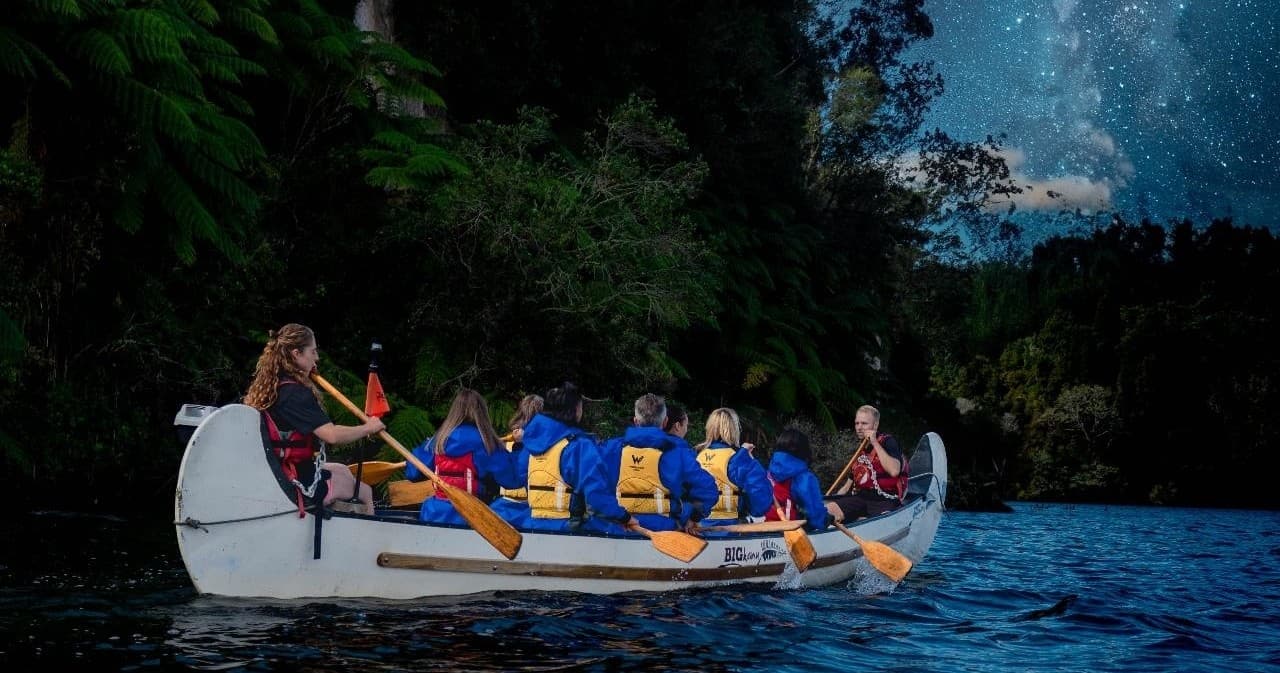 Starlight Glow-Worm Kanu Tour on Lake Rotoiti, Okere Falls