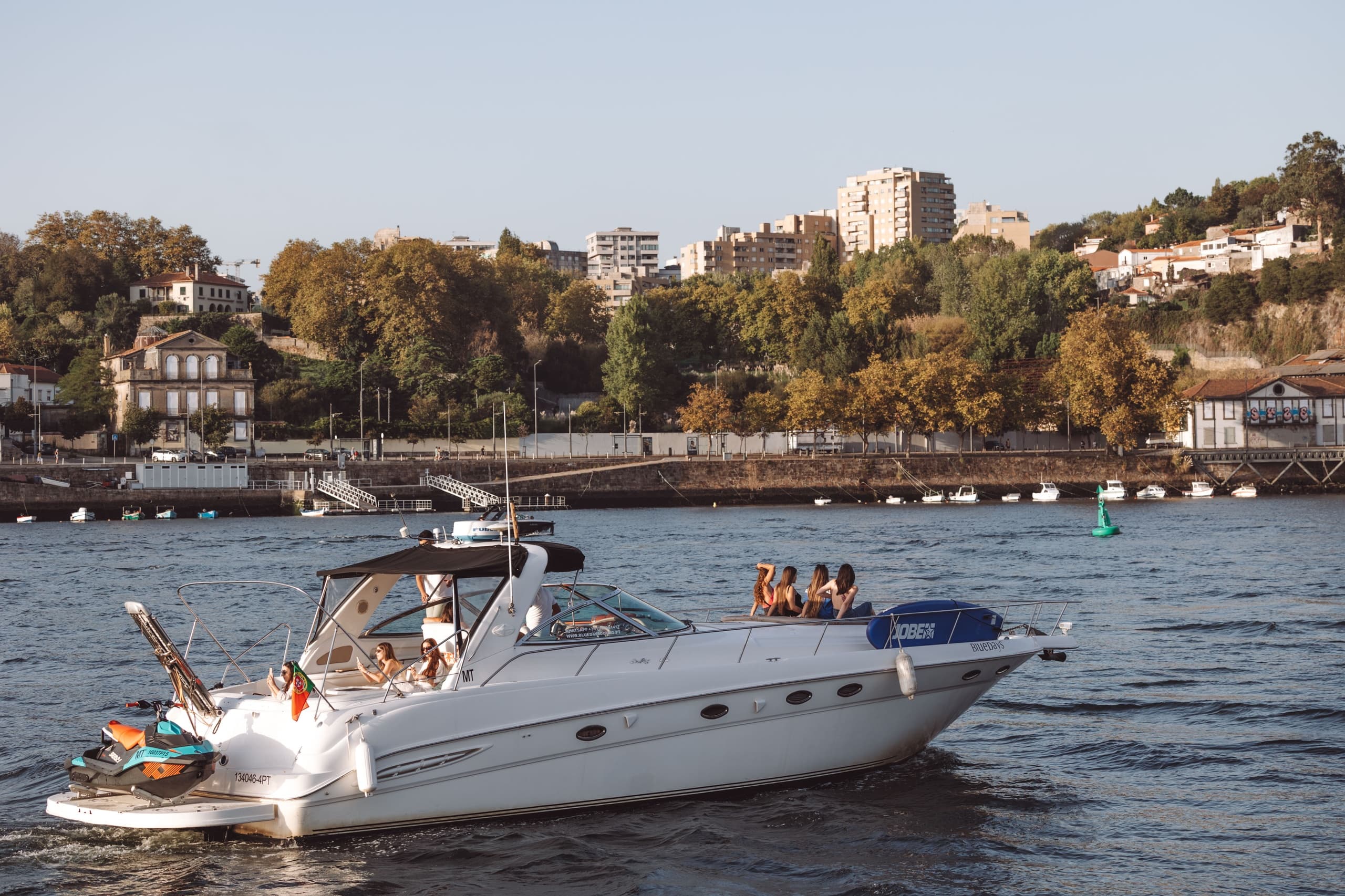 Sailing 360º - Blue Days Yacht Cruise in Porto
