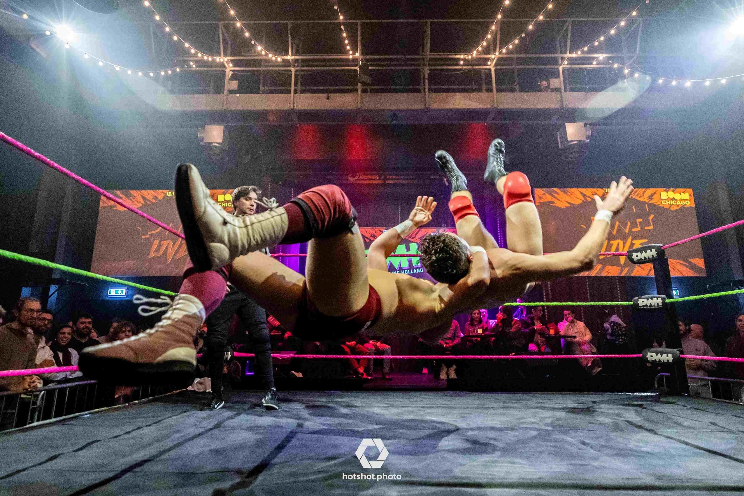 Indoor Entertainment & Wrestling in Amsterdam with Boom Chicago