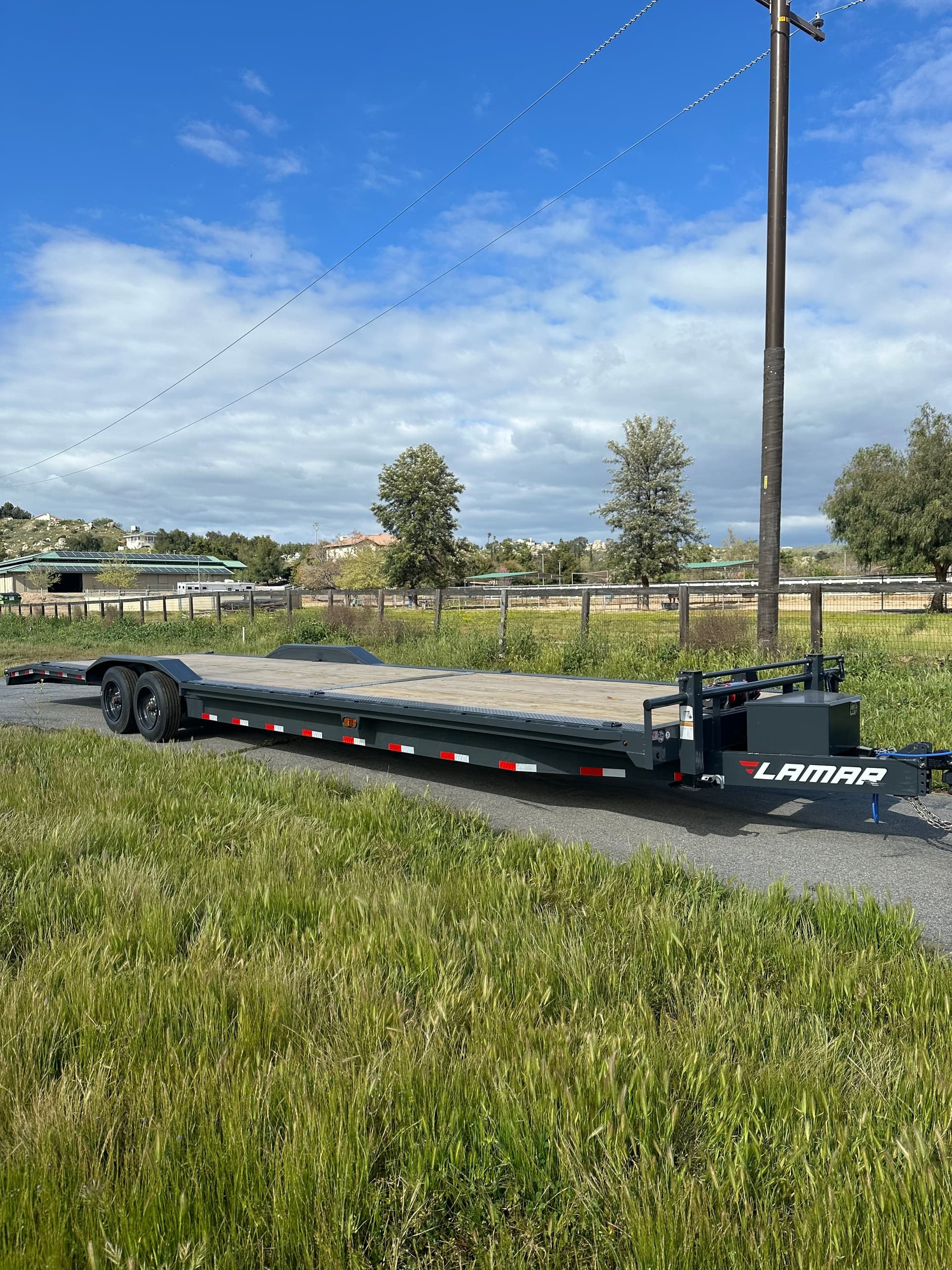 Vehicle Transport with Lamar Car Hauler at COAST TRAILER SUPPLY